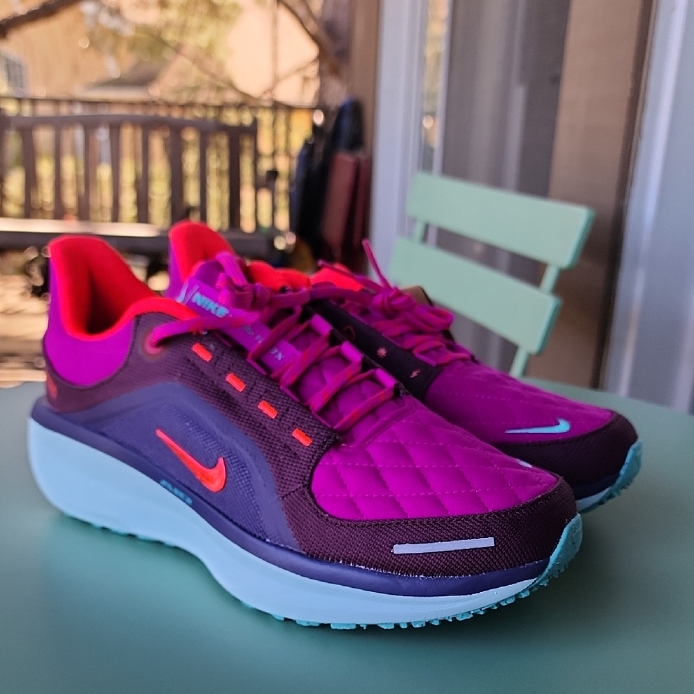 Nike Winflo GORE-TEX Purple Comfort Mens Shoes Size 7.5